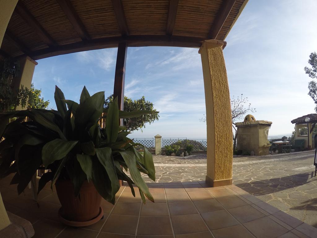 Appartamenti Con Vista Panoramica Санта Мария Наварезе Екстериор снимка