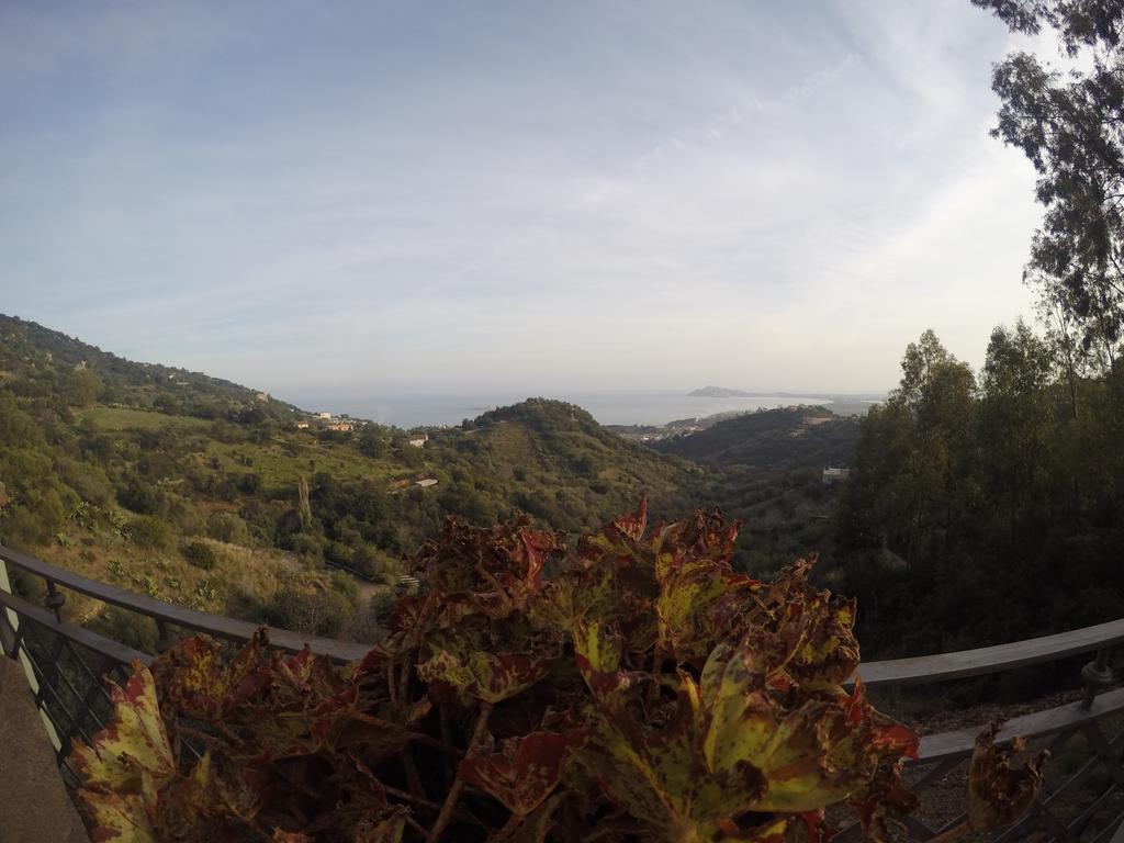 Appartamenti Con Vista Panoramica Санта Мария Наварезе Екстериор снимка