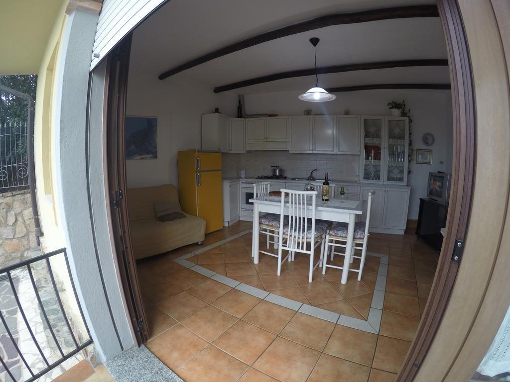 Appartamenti Con Vista Panoramica Санта Мария Наварезе Екстериор снимка